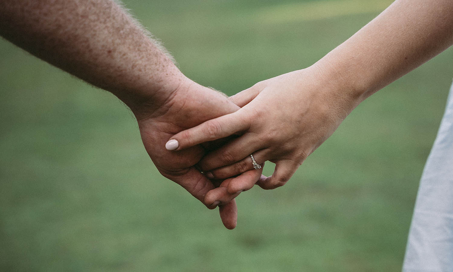 Engagement Photography - Couple holding hands