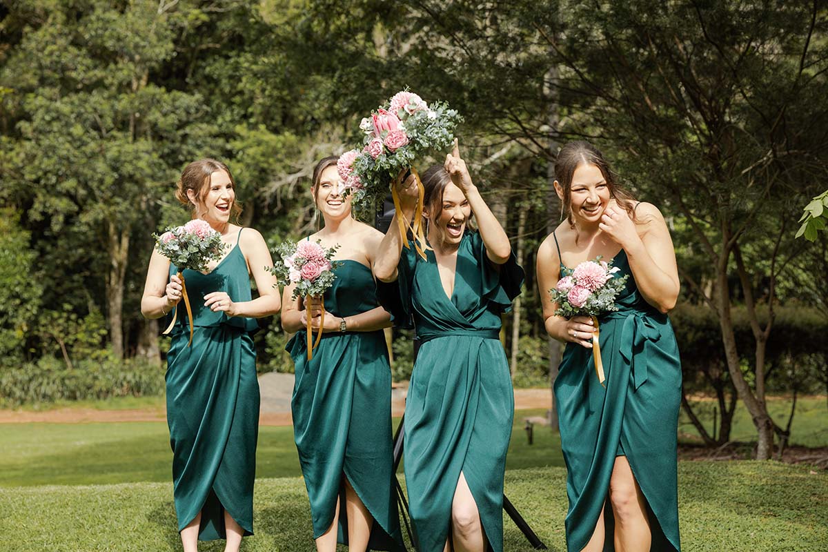 Wedding Photography – bridesmaids cheering