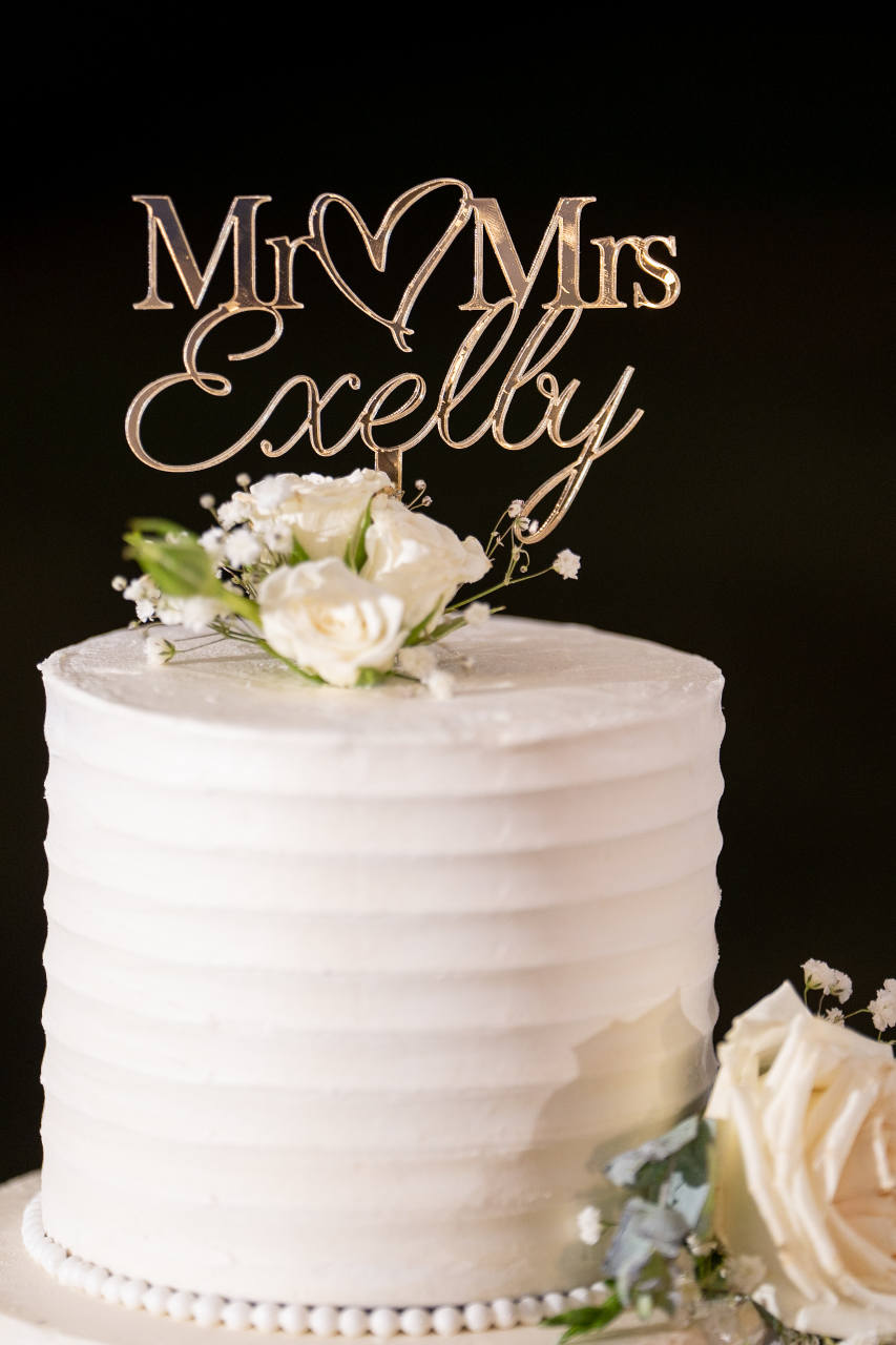 Tim and Natalia Exelby Wedding cake